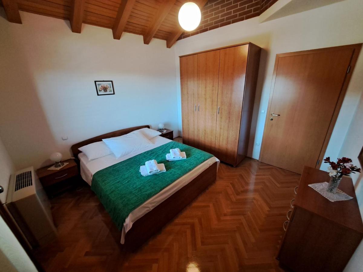 Apartment With Splendid Sea View Trogir Ngoại thất bức ảnh