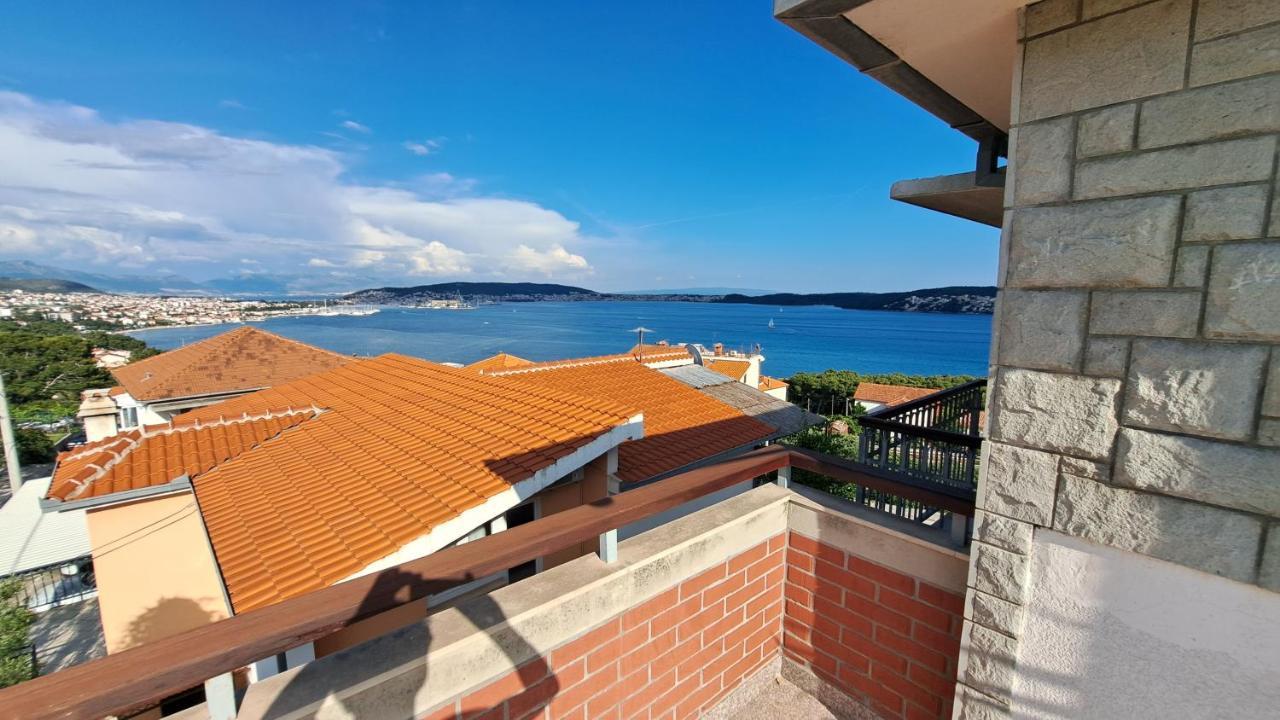 Apartment With Splendid Sea View Trogir Ngoại thất bức ảnh