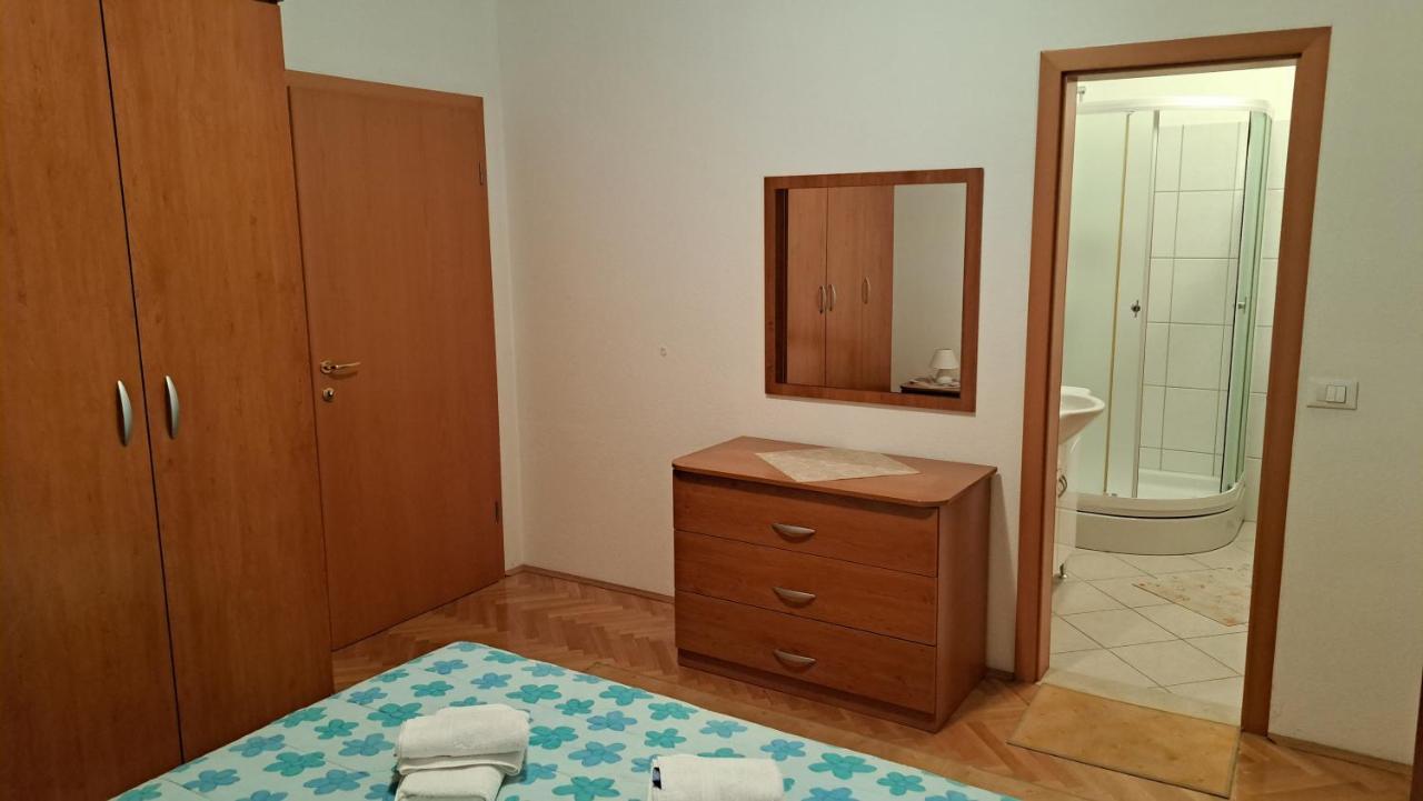 Apartment With Splendid Sea View Trogir Ngoại thất bức ảnh