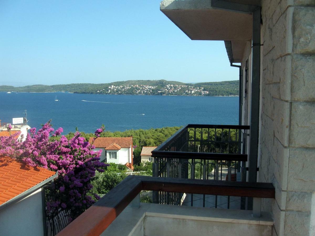 Apartment With Splendid Sea View Trogir Ngoại thất bức ảnh