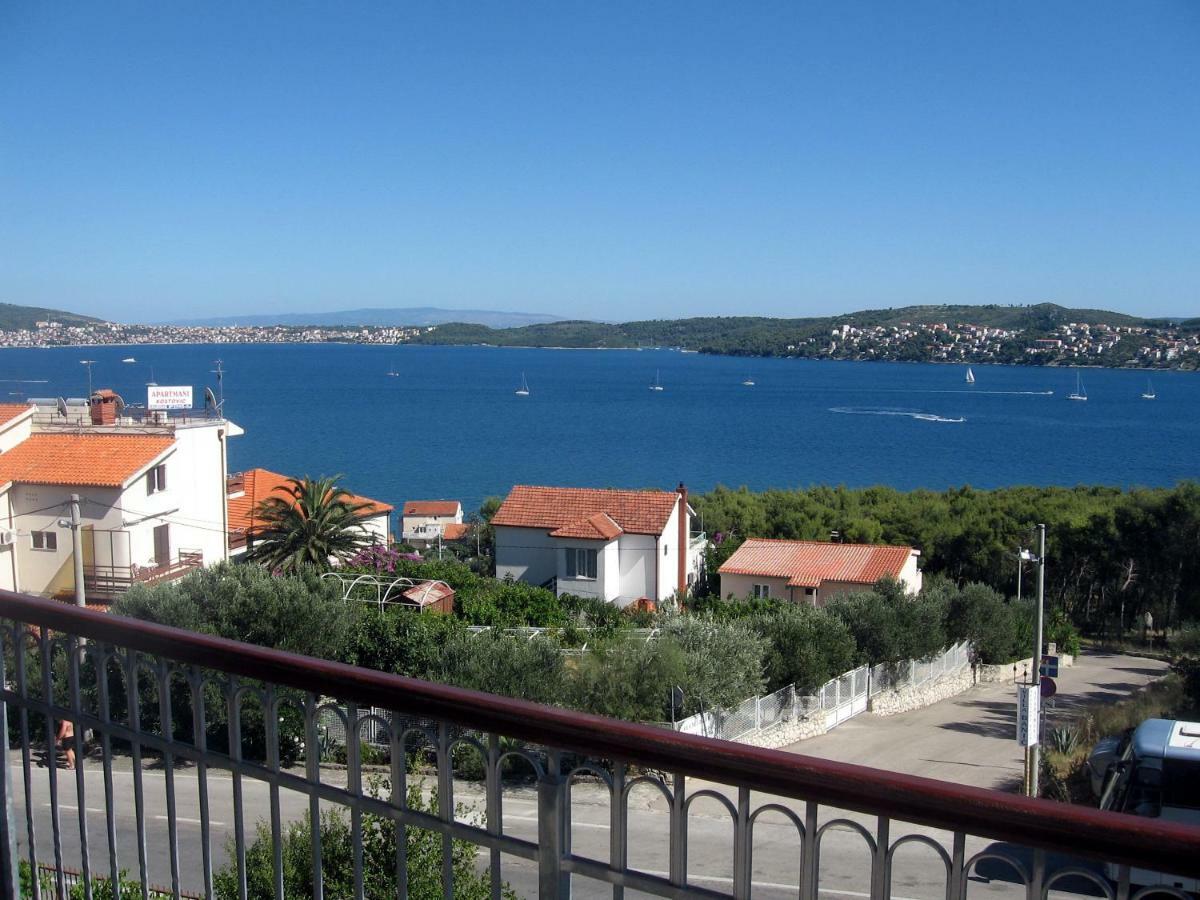 Apartment With Splendid Sea View Trogir Ngoại thất bức ảnh