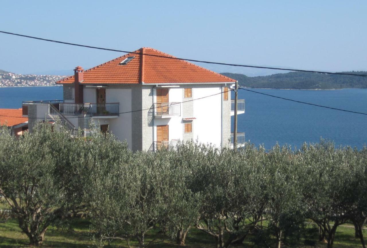 Apartment With Splendid Sea View Trogir Ngoại thất bức ảnh